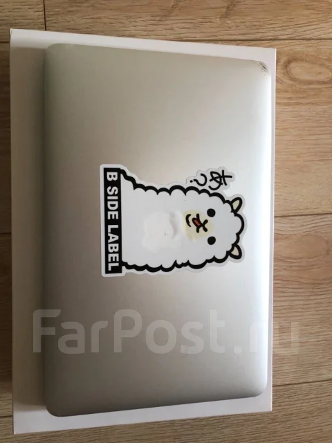 Apple MacBook Air 11. 11.6", 1,3����, ��� 4 ��, ���� 121���, WiFi: 1, Bluetooth: 1 ����