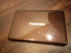 Toshiba Satellite L655-1D7. 15", 2,1����, ��� 6 ��, WiFi, Bluetooth ����