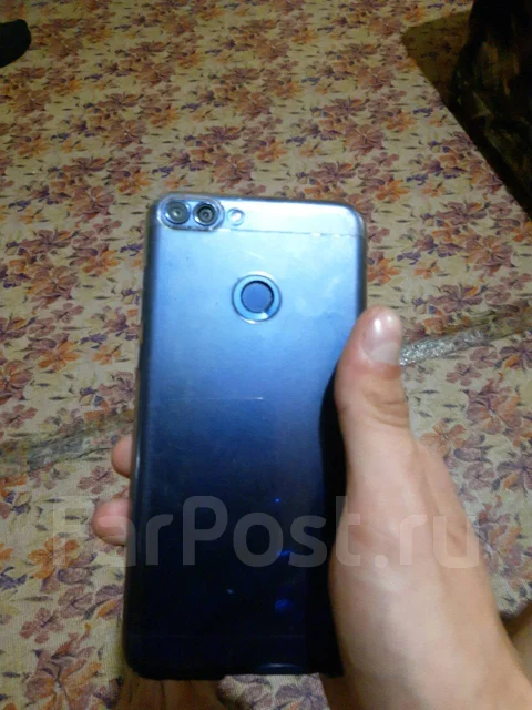 Huawei P Smart. �/�, �����, 4G LTE, Dual-SIM, NFC ����