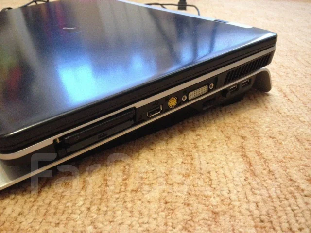 Roverbook Pro. 17", 2����, ��� 2048 ��, ���� 100���, WiFi: 1, Bluetooth: 1, ����������� �� 1��. ����