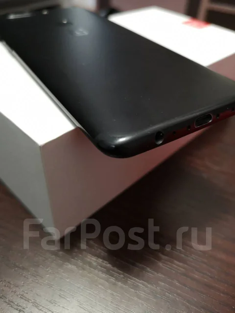 OnePlus 5T. �/�, ������, 3G, 4G LTE, Dual-SIM, NFC ����