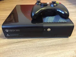 Microsoft Xbox 360 E ����