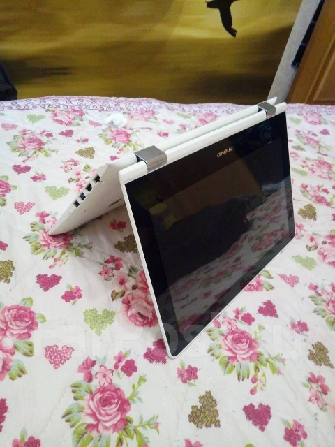 Lenovo Yoga. WiFi: 1, Bluetooth: 1 ����