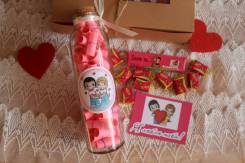 Бутылочка с причинами любви love+вкусняшки love is+открытка 14 февраля