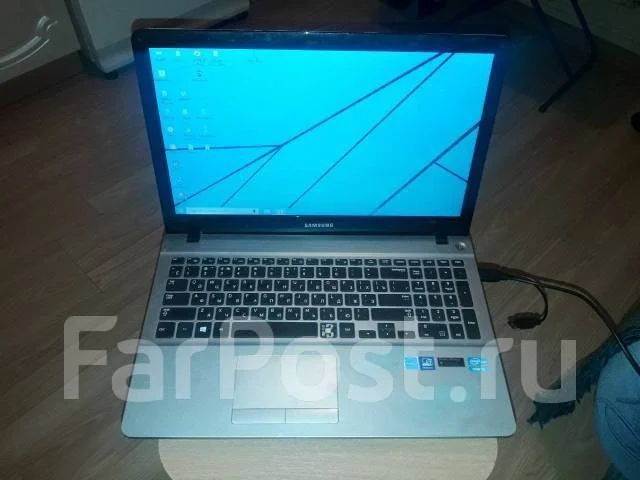 Samsung. 15.6", 2,5����, ��� 4 ��, ���� 500���, WiFi: 1, Bluetooth: 1, ����������� �� 5��. ����