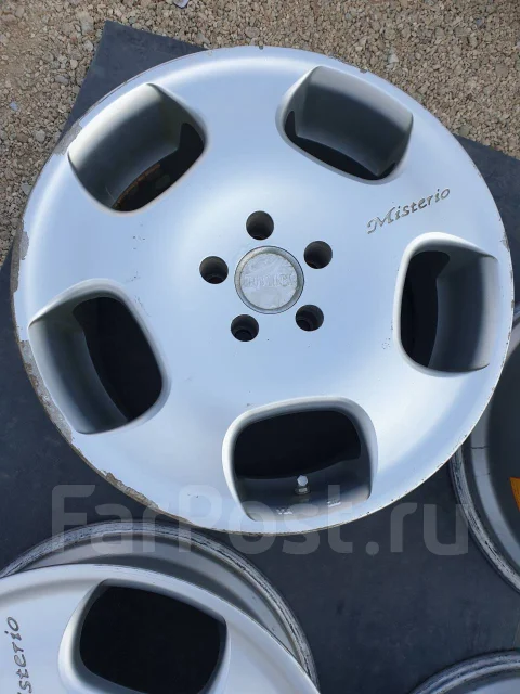 Crimson Club Linea Misterio. 8.0x18", 5x114.3, ET30 ����
