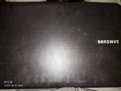 Samsung R530. 15.6", 2,2����, ��� 4 ��, ���� 500���, WiFi, Bluetooth, ����������� �� 4��. ����