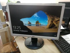 LG. 19", ���������� �� (LCD)
