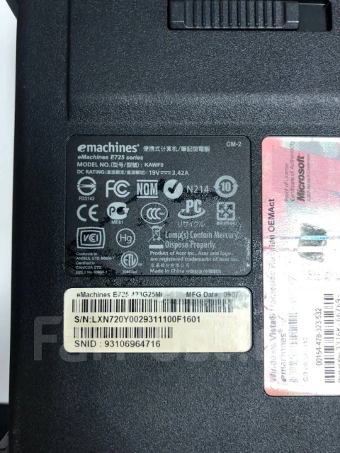 eMachines E725. WiFi: 1, Bluetooth: 1 ����