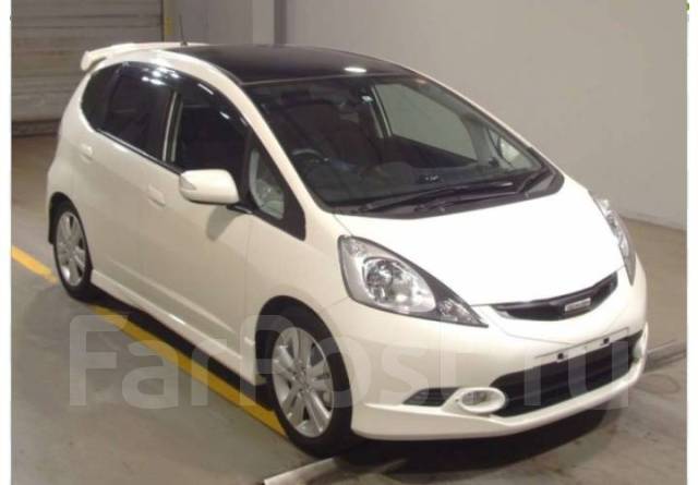 Подлокотник Honda Fit 2001-2008, экокожа, черно-белый