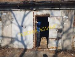 Капитальный гараж в ГСК 84 (Володарского 49) во Владивостоке Гаражи капитальные. улица Володарского 49, р-н Центр, 25,0 кв. м., электричество. Вид снаружи