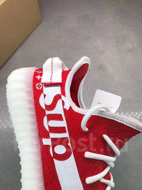 Yeezy boost 350 v2 supreme best sale louis vuitton