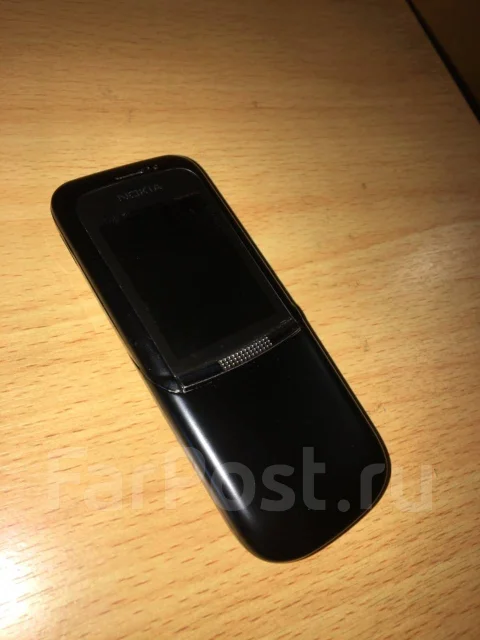 Nokia 8800 Sirocco Edition. �/� ����