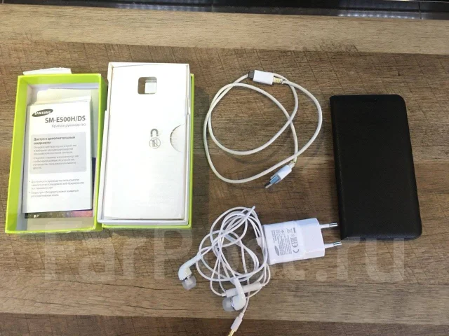 Samsung Galaxy E5. �/� ����