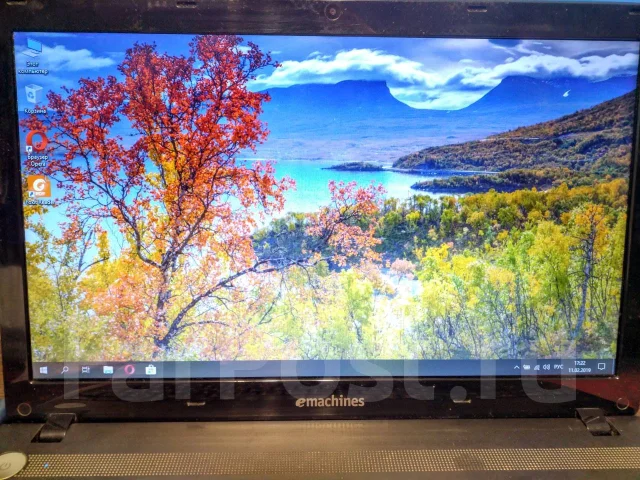 eMachines E732. 15.6", 2����, ��� 3072 ��, ���� 500���, WiFi: 1, Bluetooth: 1 ����