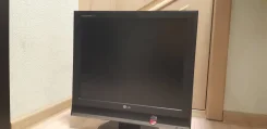 LG. 20", ���������� �� (LCD)