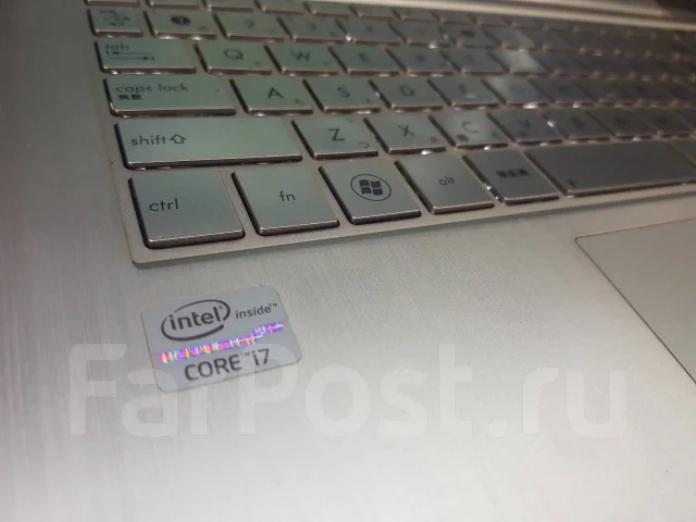 Asus ZenBook Prime UX31A. 13.3", ��� 4 ��, ���� 256���, WiFi: 1, Bluetooth: 1, ����������� �� 4��. ����