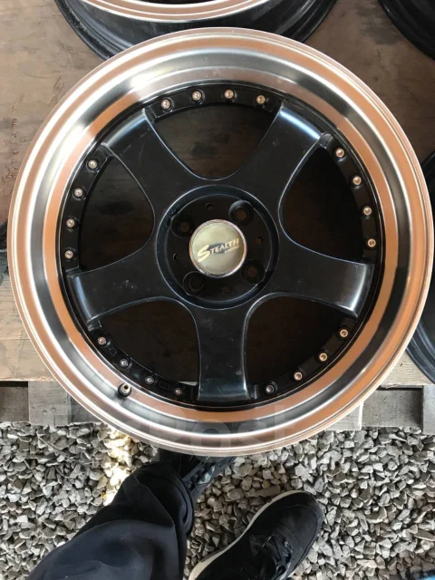 BlackArt Stealth. 7.0x17", 4x100, ET42, �� 72���. ����