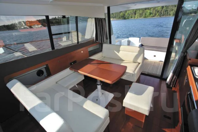 Jeanneau. 2013 ���, ����� 11,15��., ��������� ������������, 400��.�., ������ ����