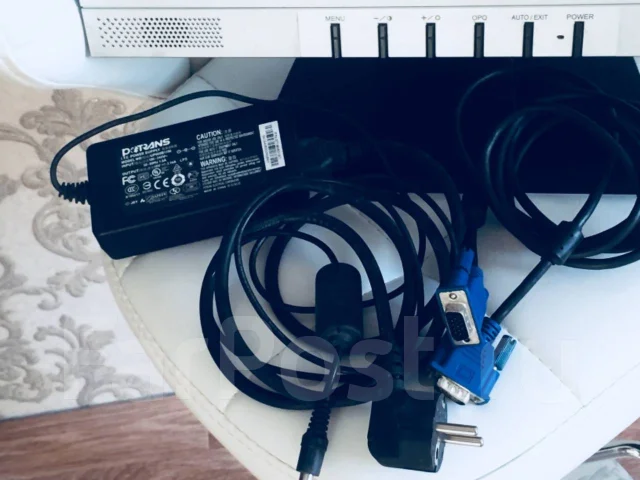 iiyama. 17" ����