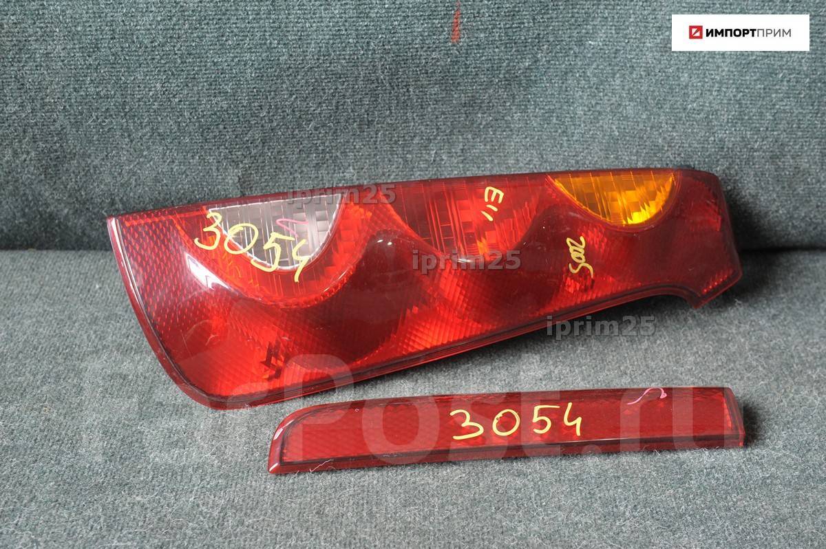 фонарь задний nissan note