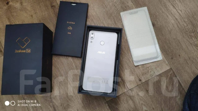 Asus ZenFone 5Z. �����, �����, 3G, 4G LTE, Dual-SIM, ����������, NFC ����