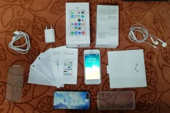 Apple iPhone 5s. �/�, 16 ��, �����, �������, 3G, 4G LTE