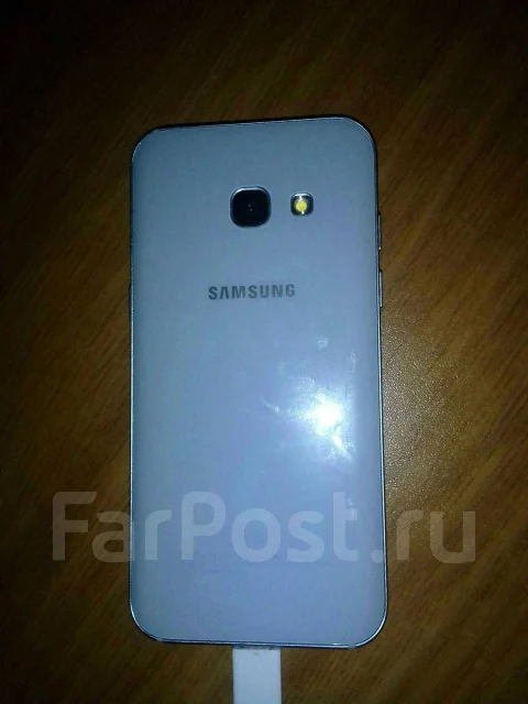 Samsung Galaxy A3 2017. �/�, �����, 3G, 4G LTE, Dual-SIM, ����������, ���������, NFC ����