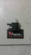 Клапан вакуумный топливной системы Toyota. Lexus: RX330, NX200t, GX400, RX350, GX460, NX300h, NX200, RX300 Toyota: Avensis, Corolla, Tundra, Tarago, P...