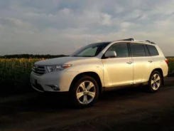 Toyota Highlander ����