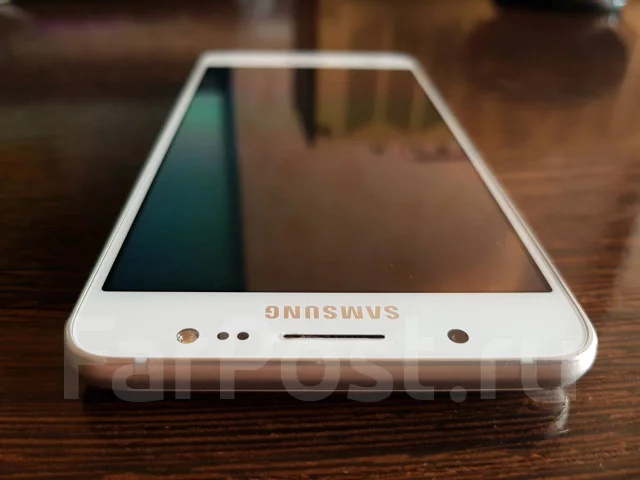 Samsung Galaxy J5 2016. �/�, �����, 3G, 4G LTE, NFC ����