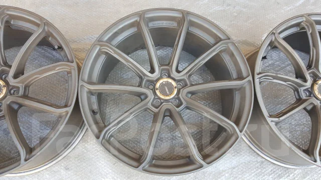 RAYS Gram Lights 57Getter. 8.5x19", 5x100, ET35, �� 73���. ����