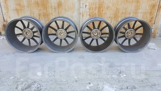 RAYS Gram Lights 57Getter. 8.5x19", 5x100, ET35, �� 73���. ����