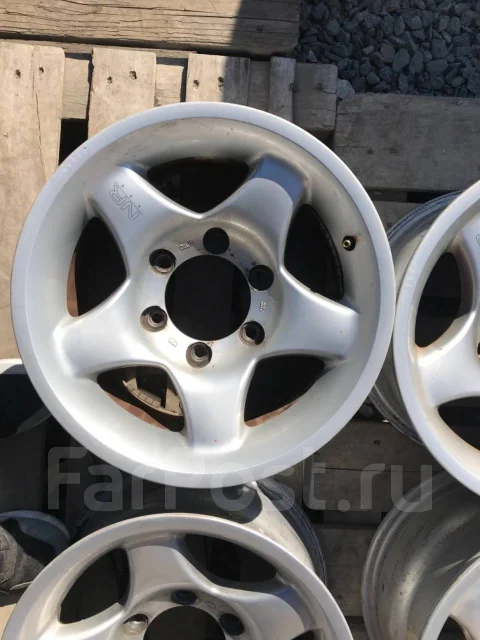 Bridgestone NR-595. 8.0x15", 6x139.7, ET10, �� 110���. ����