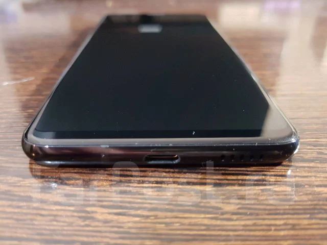 LG V30+. �/�, ������, 3G, 4G LTE, ����������, NFC ����