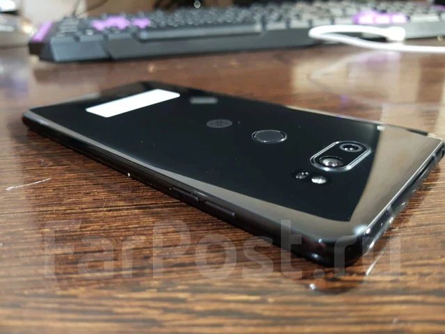 LG V30+. �/�, ������, 3G, 4G LTE, ����������, NFC ����