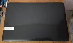 Acer TravelMate P253. 15.6", 2,4����, ��� 4 ��, ���� 65���, WiFi ����