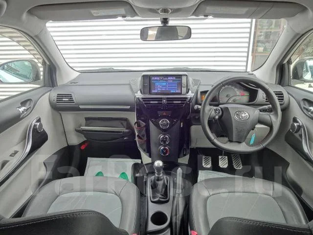 Toyota iQ. ��������, ��������, 1.3 (94��.�.), ������, 63 000����. ��, �/�. ��� ����� �� ������������ ����