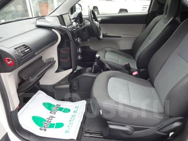 Toyota iQ. ��������, ��������, 1.3 (94��.�.), ������, 63 000����. ��, �/�. ��� ����� �� ������������ ����