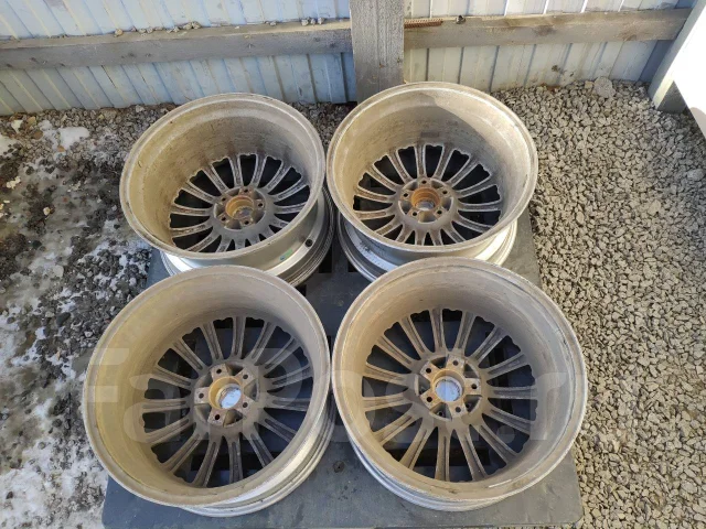 Zeus Line. 8.5/9.5x19", 5x114.3, ET35/38 ����
