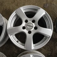 Violento. 6.0x15", 5x114.3, ET43, �� 73,1���. ����