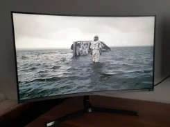 Samsung. 32" ����
