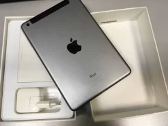 Apple iPad Mini 3 ����