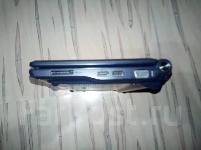 Asus Eee PC 900. 8.9", 0,9����, ��� 1024 ��, ���� 20���, WiFi: 1, Bluetooth: 1 ����