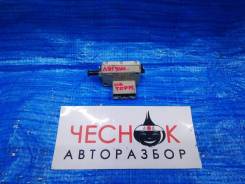 Концевик под педаль тормоза. Chrysler: Pacifica, Voyager, PT Cruiser, Sebring, Neon Dodge: Caliber, Caravan, Journey, Ram, Neon Jeep Cherokee, KJ Jeep...
