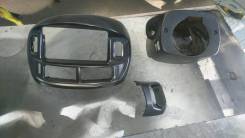 Консоль магнитофона Toyota Estima. в Королеве Консоль панели приборов. Toyota Estima