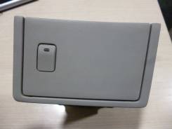 Бардачок. Lexus LS600h, UVF45, UVF46 Lexus LS460L, USF40, USF41, USF45, USF46 Lexus LS600hL, UVF45, UVF46 Lexus LS460, USF40, USF41, USF45, USF46 Двиг...