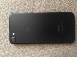 Apple iPhone 7. �/�, 32 ��, �����������, ������, 4G LTE