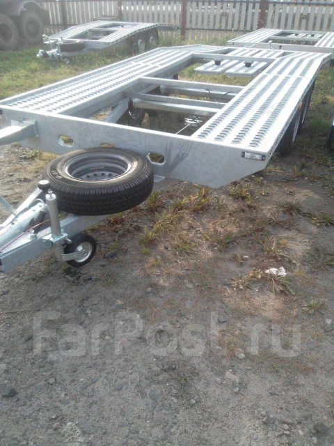 Rydwan. �/�: 2 600���., �����: 700���. ����