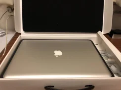 Apple MacBook Pro 15 2012 Mid. 15.4", 2,3����, ���� 500���, WiFi: 1, Bluetooth: 1, ����������� �� 4��. ����